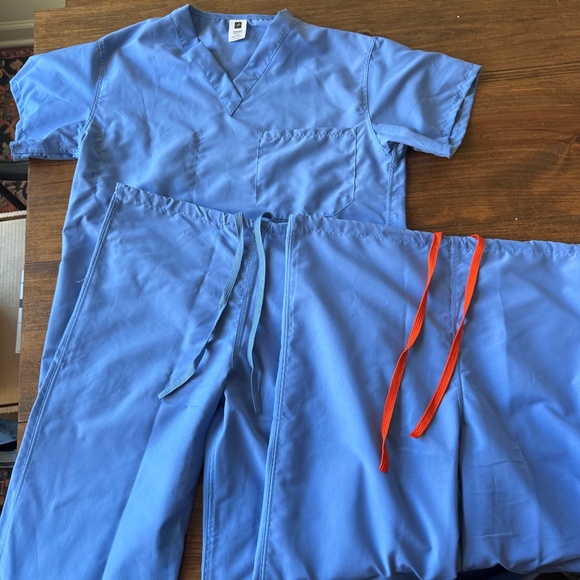 Medline Other - Medline PerforMAX scrubs